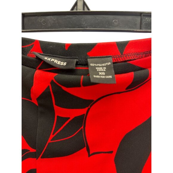 Express Rose Print Skirt XS Black Red Floral Pull-On Knee Length Flowy Party - Picture 3 of 7